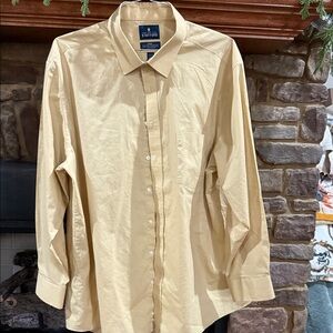 Stafford Men's Light Yellow Dress Shirt